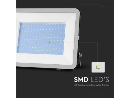 SKU 10028 VT-44206 V-TAC PRO Faro LED SMD Chip Samsung 200W Nero 6500K IP65