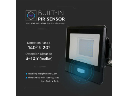 SKU 20264 VT-138S V-TAC PRO Faro LED SMD Chip Samsung 30W con Sensore PIR Nero 6500K IP65