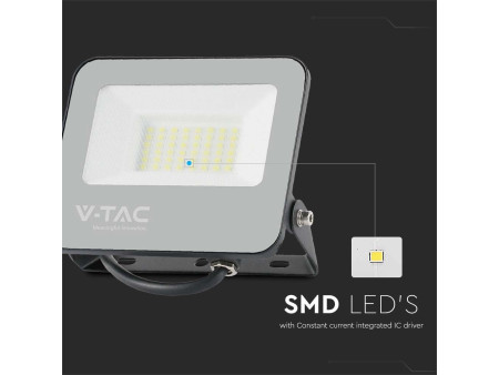 SKU 23692 VT-44031 V-TAC Faro LED SMD 30W 160LM/W Nero 4000K IP65