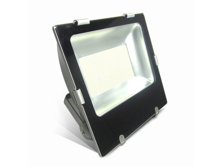 SKU 5696 VT-47500 V-TAC Faro LED SMD 500W Nero 6000K IP65