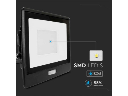 SKU 20267 VT-158S V-TAC PRO Faro LED SMD Chip Samsung 50W con Sensore PIR Nero 6500K IP65