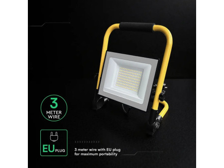SKU 242186 VT-44049 V-TAC PRO Faro LED SMD Chip CREE da Cantiere 50W con Staffa e Cavo 3m 4000K Nero IP65