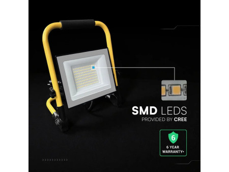 SKU 242186 VT-44049 V-TAC PRO Faro LED SMD Chip CREE da Cantiere 50W con Staffa e Cavo 3m 4000K Nero IP65