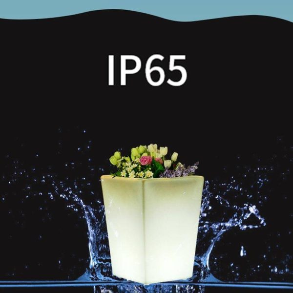 fioriera-led-rgbw-in-resina-bianca-40x40x55cm-12w-ip65-ricaricabile.jpg