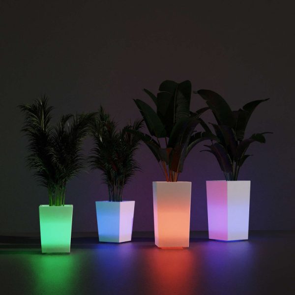 vaso-quadrato-led-rgbw-24w-ricaricabile-telecomando-3.jpg vaso-quadrato-led-rgbw-24w-ricaricabile-telecomando-3.jpg