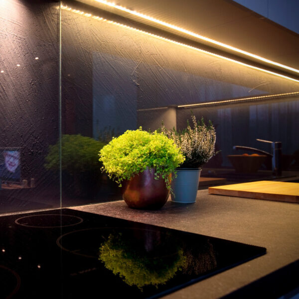 vtac-vt2435-amplificatore-5-strisce-led