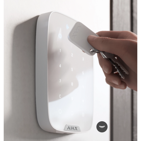 chiave-tag-contactless-3-pz-per-tastiera-keypad-plus-ajax.png chiave-tag-contactless-3-pz-per-tastiera-keypad-plus-ajax.png